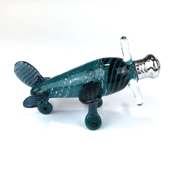 Aqua Airplane Picnic Salt and Pepper Shakers - Image 3